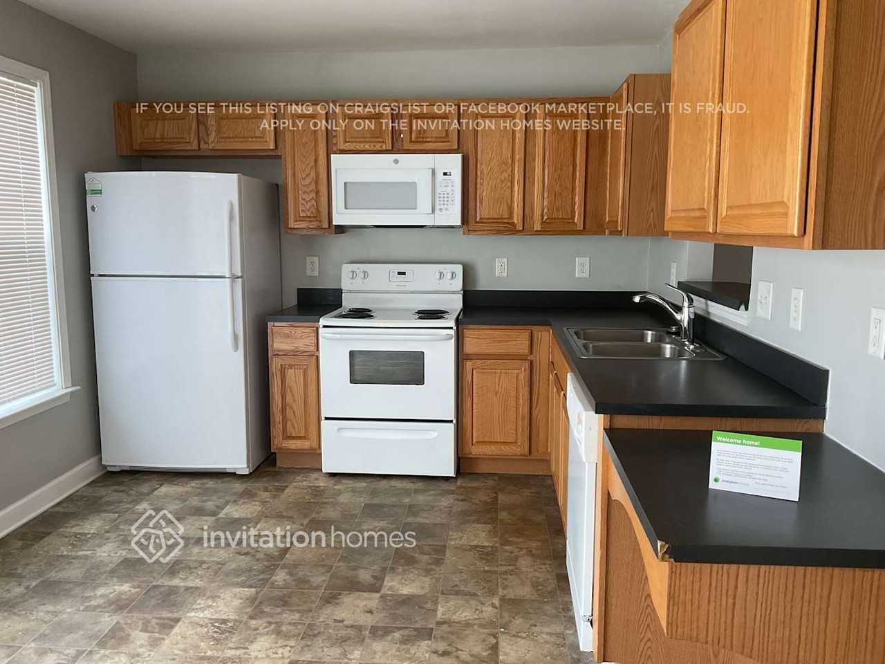 407 Mooseberry Ln - Photo 7 of 18