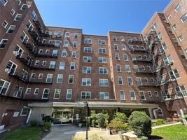 featured image of 8450 169th St Apt 306 #306