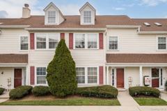 28 Stratford Grn - Photo 1 of 1