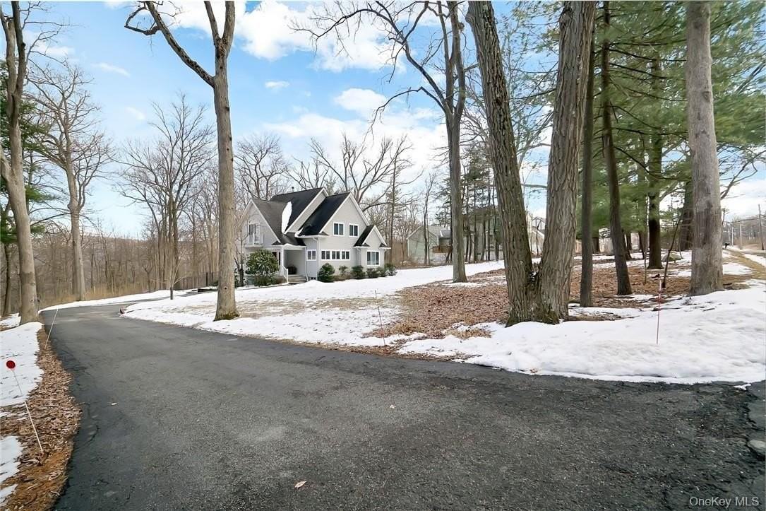 99 Summit Avenue - Photo 2 of 34