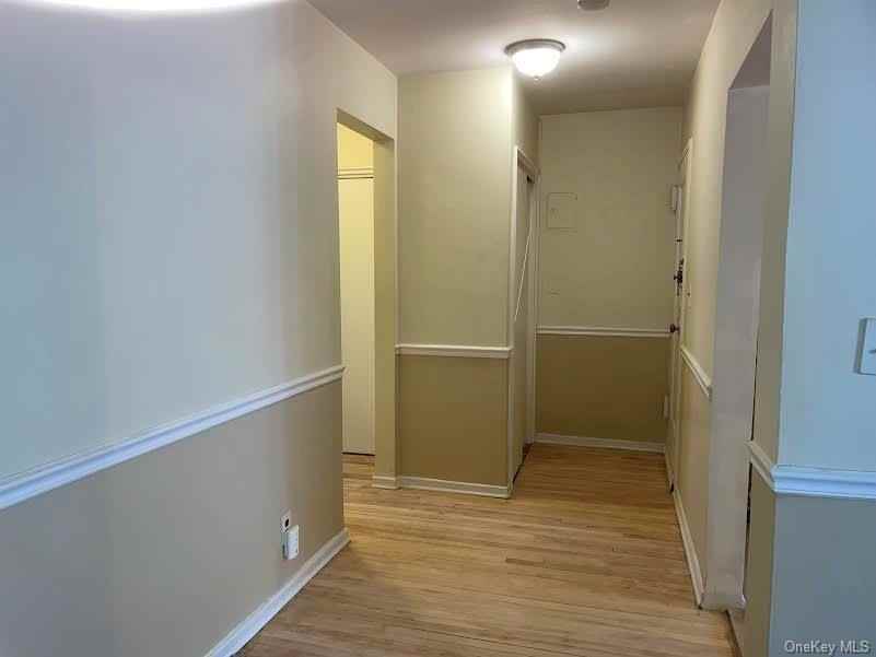 22 Lawrence Dr Apt C #C - Photo 7 of 9