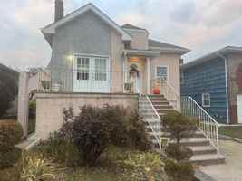 featured image of 411 West Walnut Street #LOWER