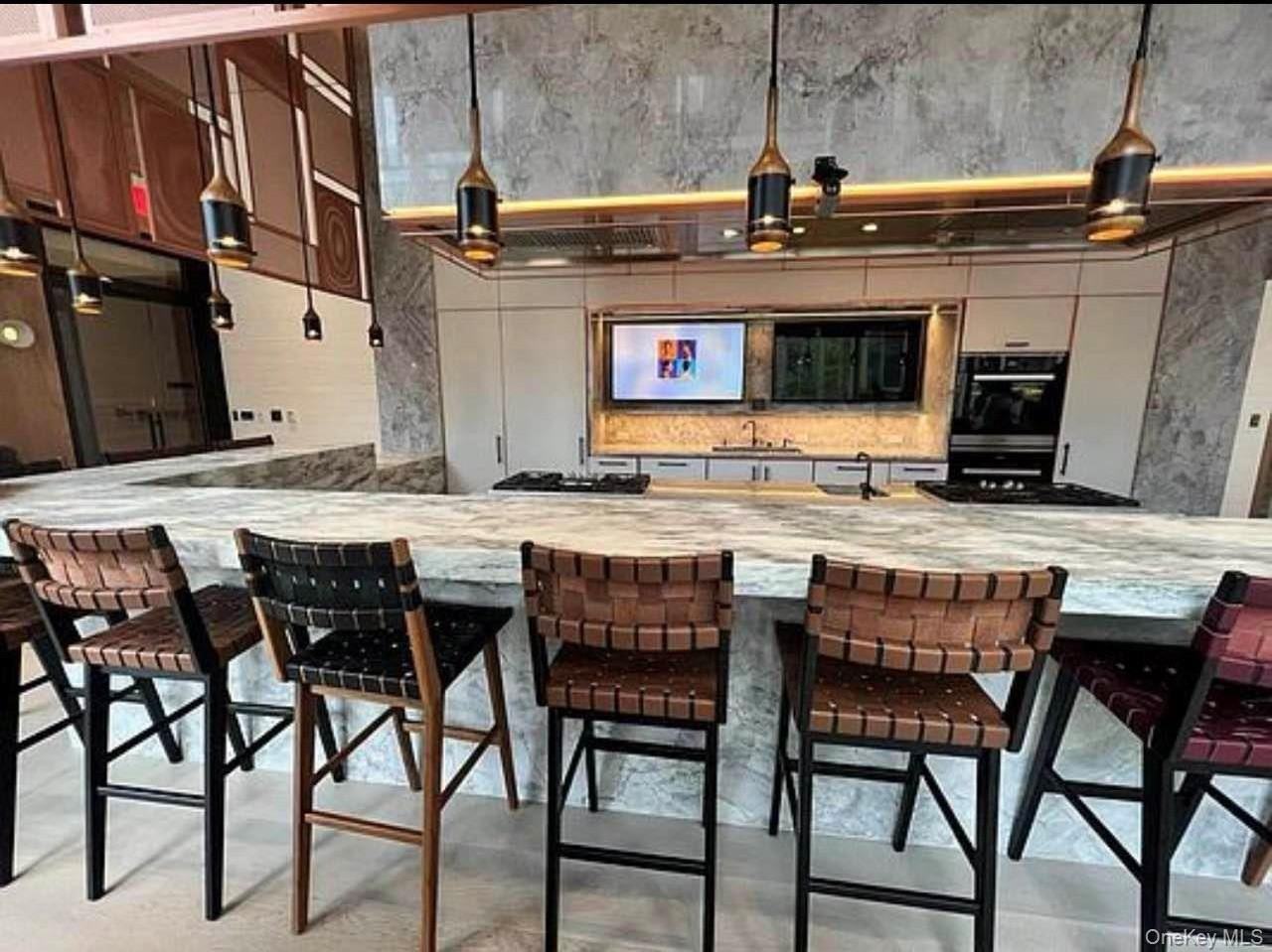 138 Willoughby Street #68B - Photo 5 of 35