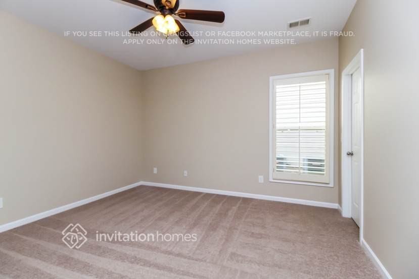 921 Upland Ives Dr - Photo 4 of 12