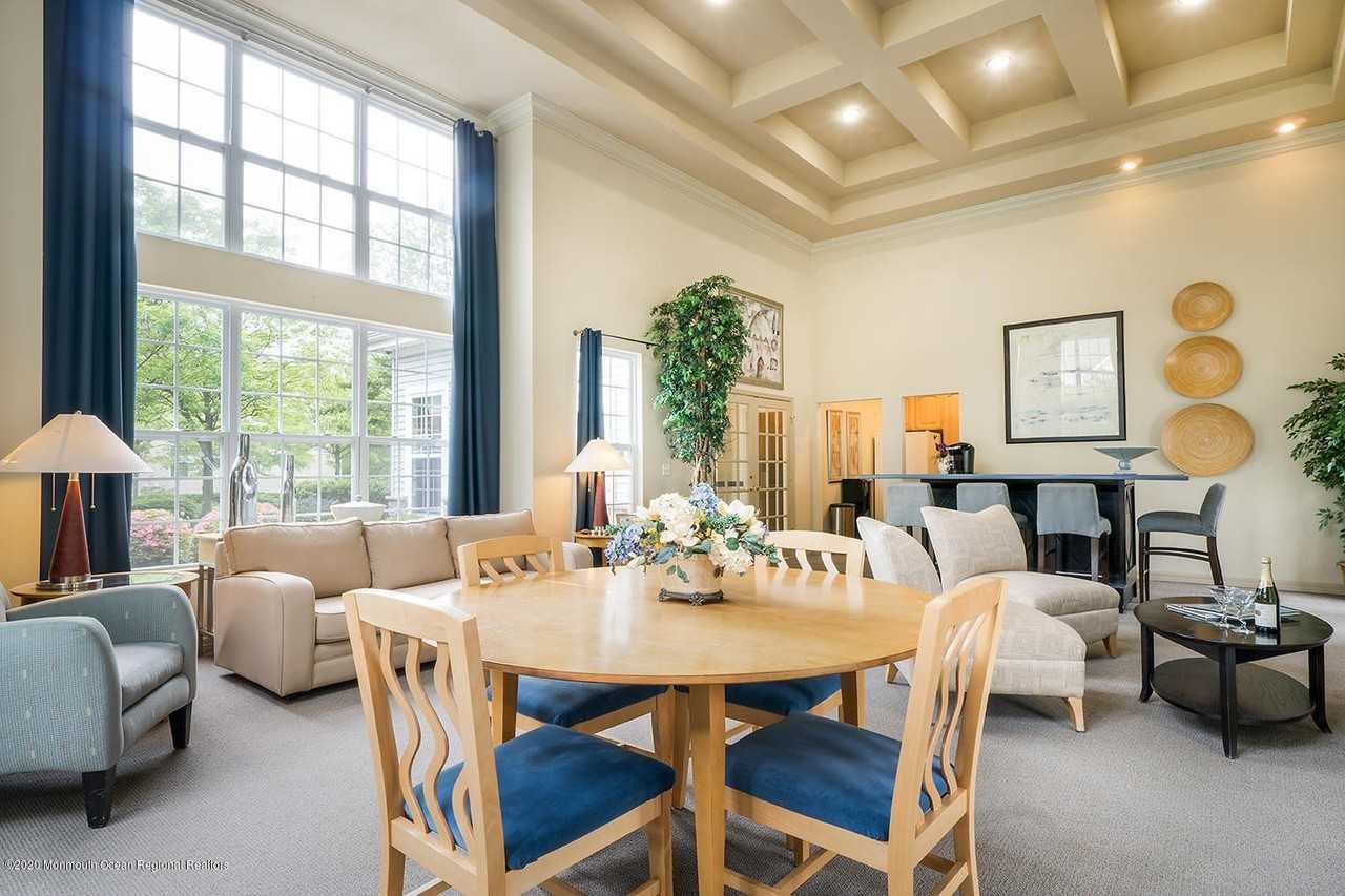 912 Timber Ridge Ct - Photo 2 of 21