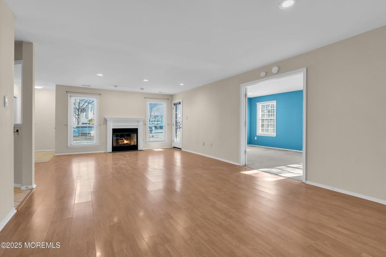 435 Hancock Pl - Photo 6 of 16