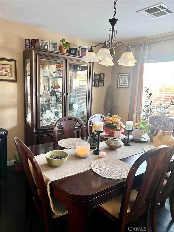 1332 1332 E Rover Lane #E - Photo 7 of 38