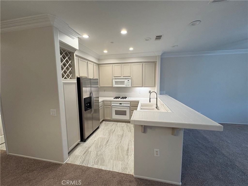 28512 cove Sorano - Photo 2 of 18