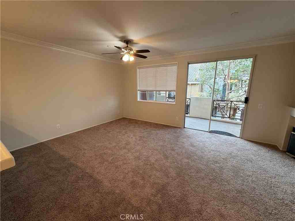 28512 cove Sorano - Photo 4 of 18