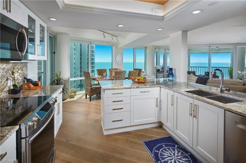 4651 Gulf Shore Boulevard North #901 - Photo 5 of 23