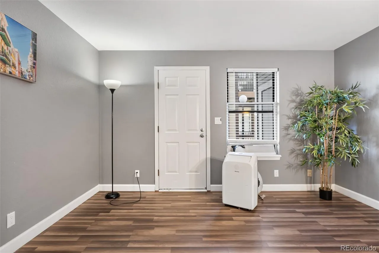 63 South Sable Boulevard #E16 - Photo 7 of 11