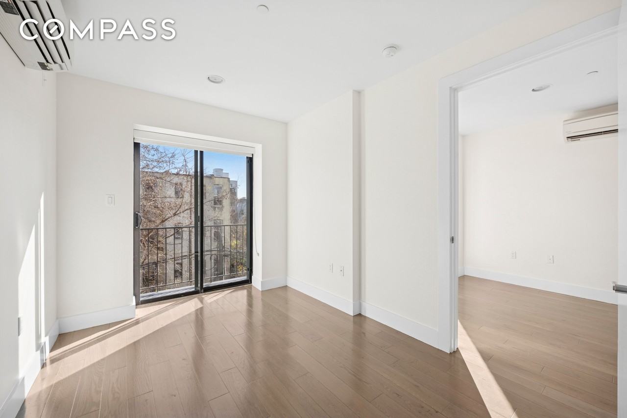 1164 Greene Ave #3A - Photo 3 of 10