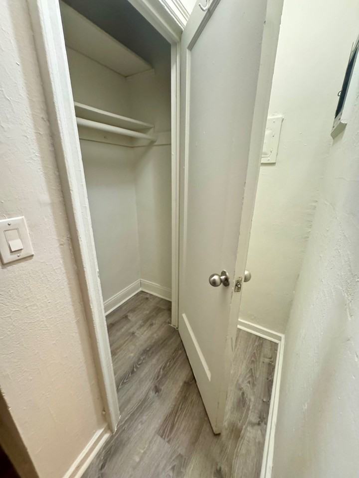 625 Gramatan Ave #GRU - Photo 4 of 5