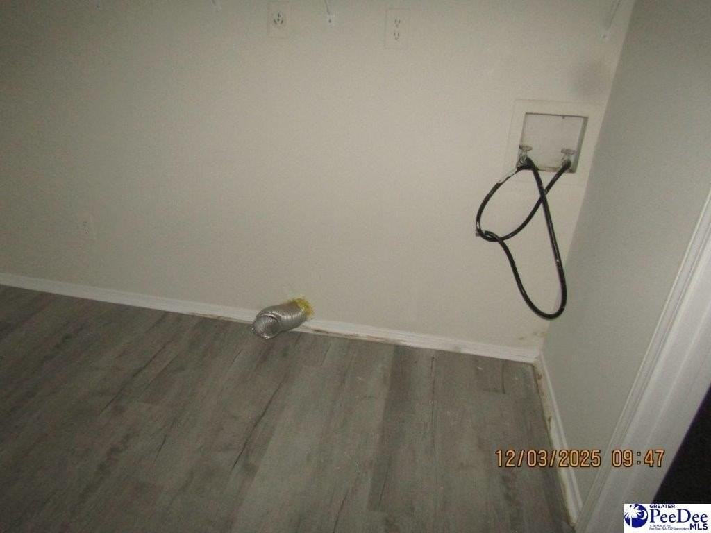 319 Revell Dr Apt N - Photo 7 of 11