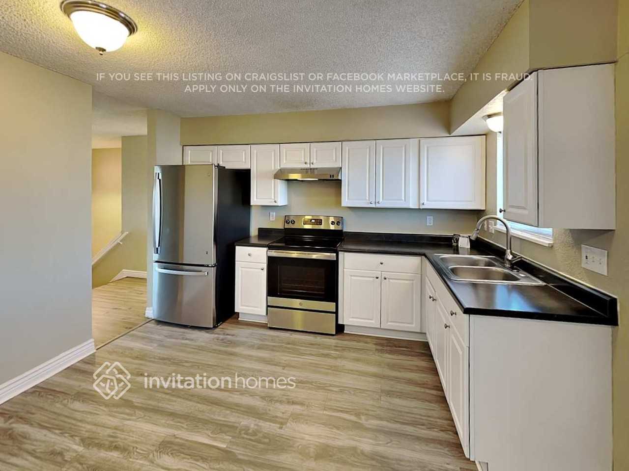 7030 Lamar Street - Photo 7 of 20