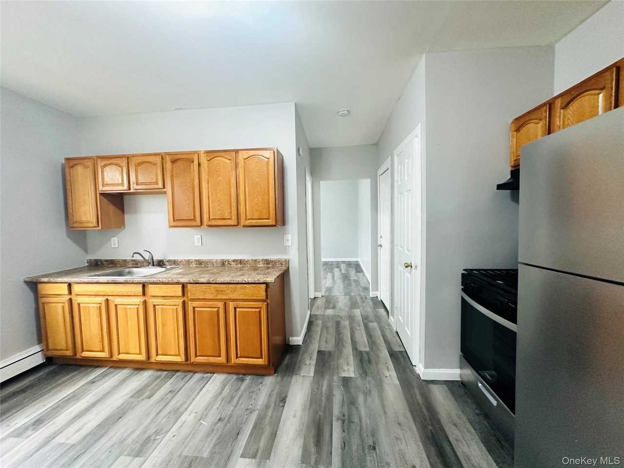 7 Franklin Street - Photo 4 of 11