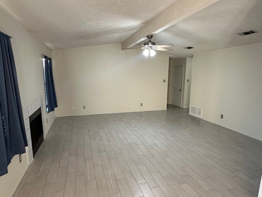 129 Crestwood Drive - Photo 3 of 12