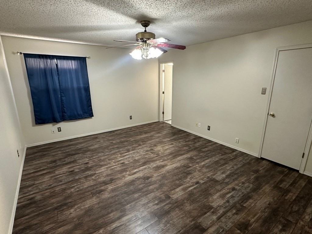 129 Crestwood Drive - Photo 6 of 12