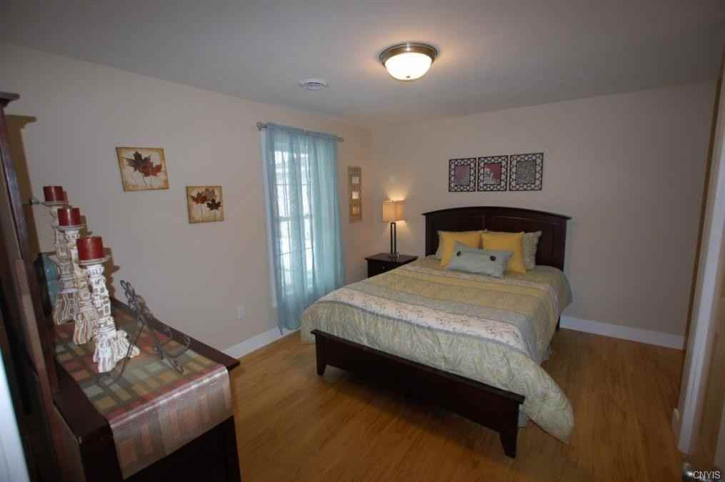 135 Pheasant's Run - Photo 3 of 17