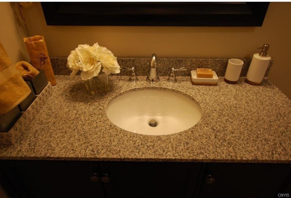 135 Pheasant's Run - Photo 6 of 17