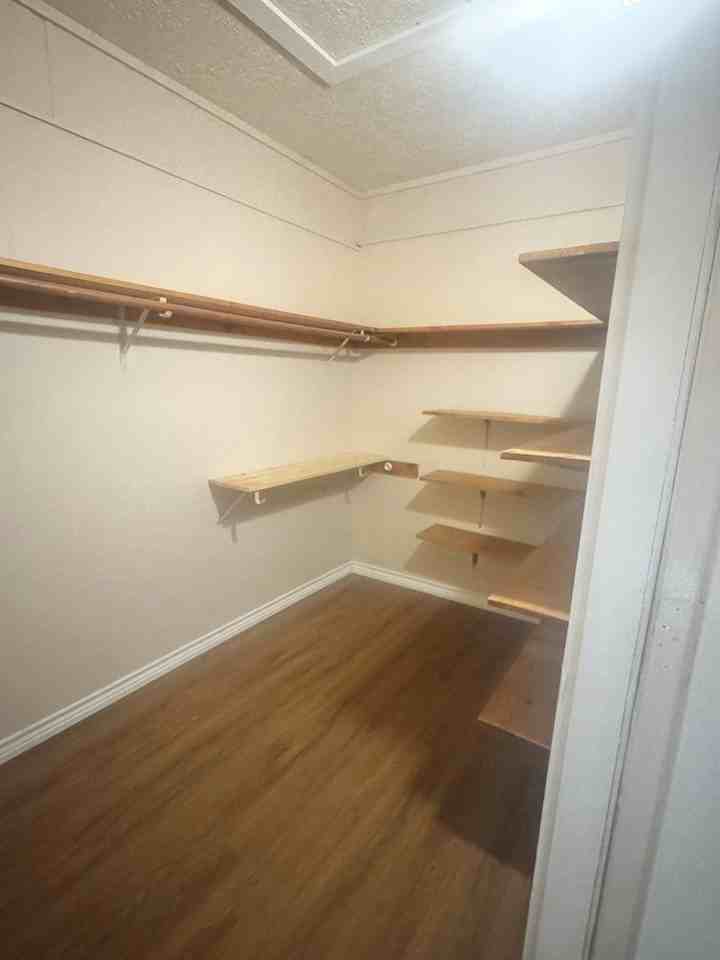 1746 Utah Avenue - Photo 3 of 11