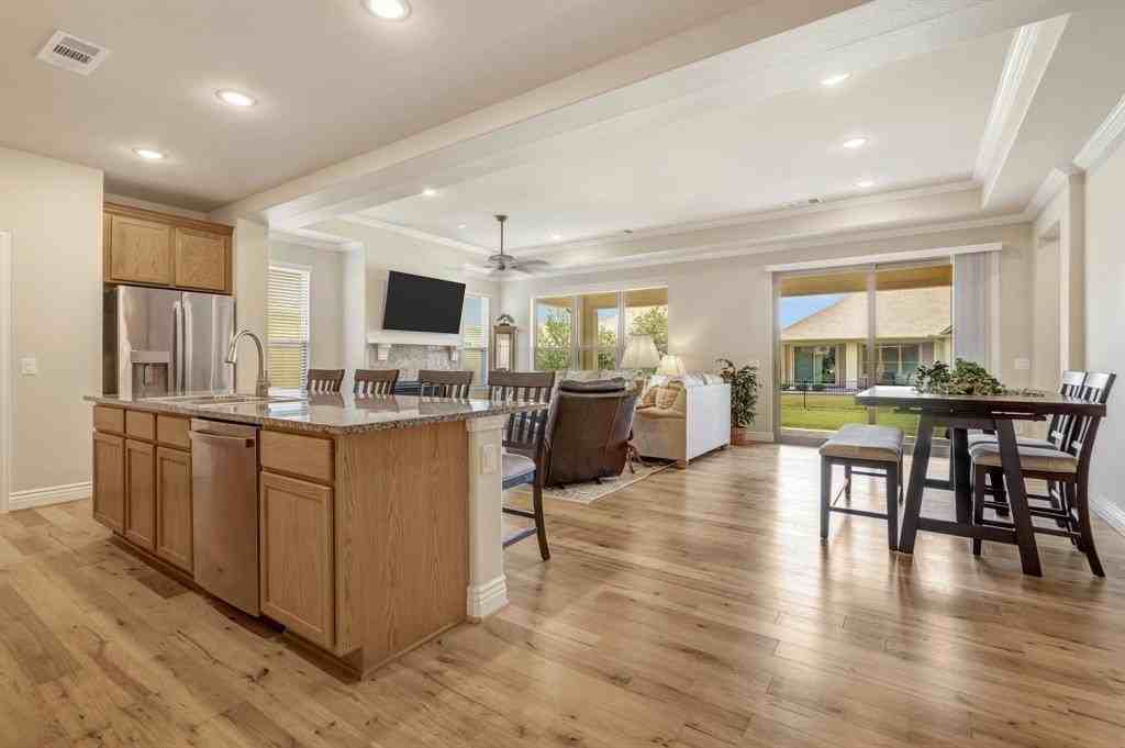 9625 Heartwood Drive - Photo 5 of 34