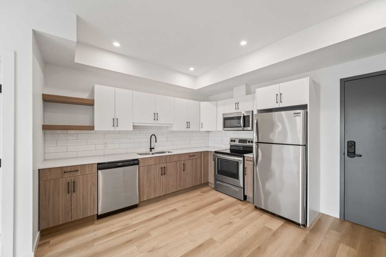 710 Westminster Avenue - Photo 7 of 21