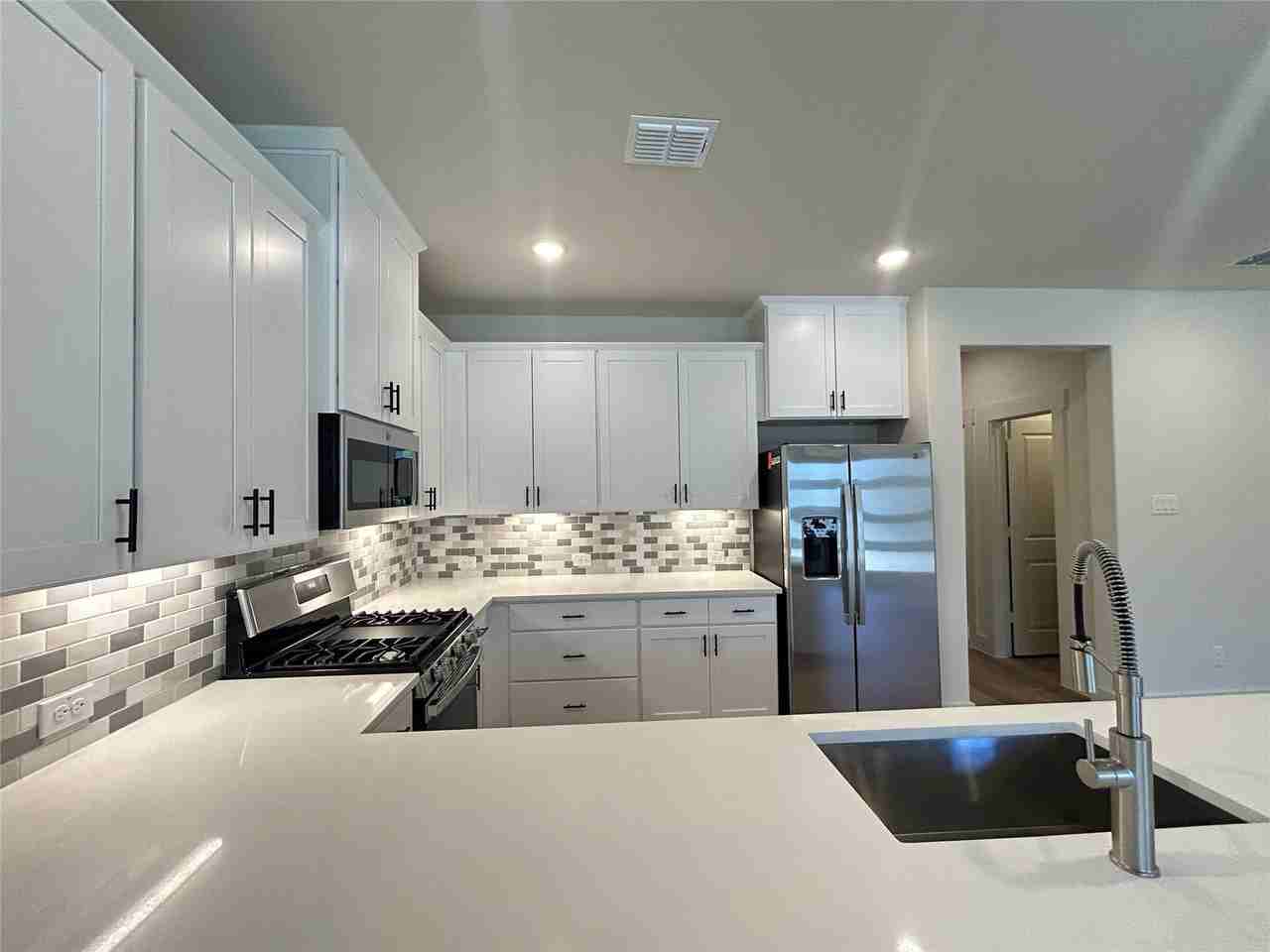 4742 Smokey Quartz Ln - Photo 5 of 23