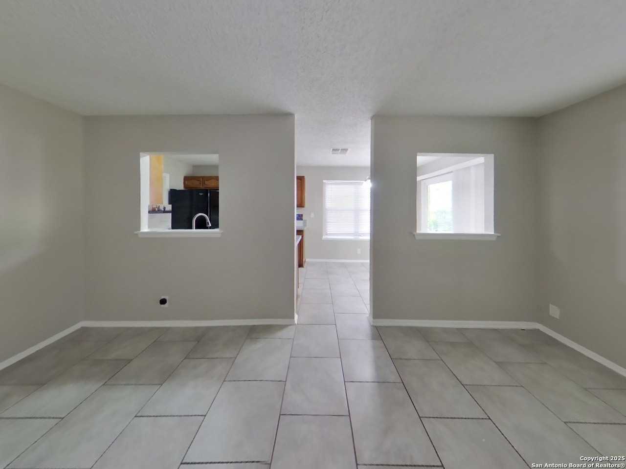 5015 Walt Schirra St - Photo 3 of 18