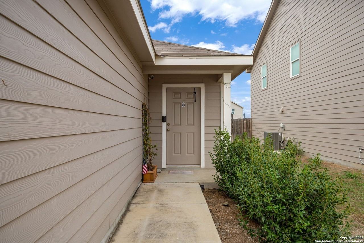 13711 Haystack Ridge - Photo 5 of 25