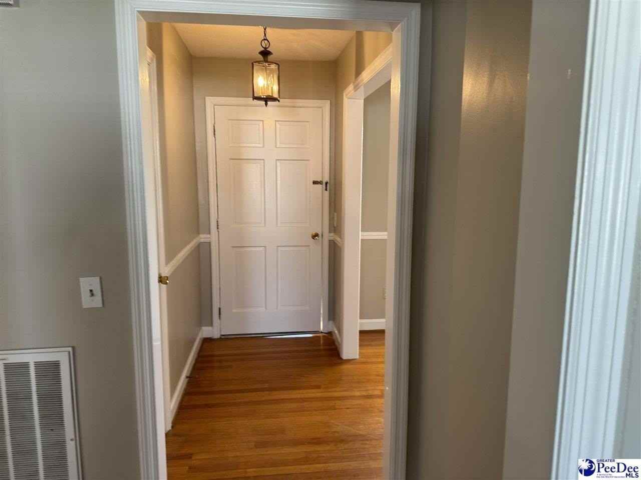 3031 West Woodbine Avenue - Photo 3 of 18