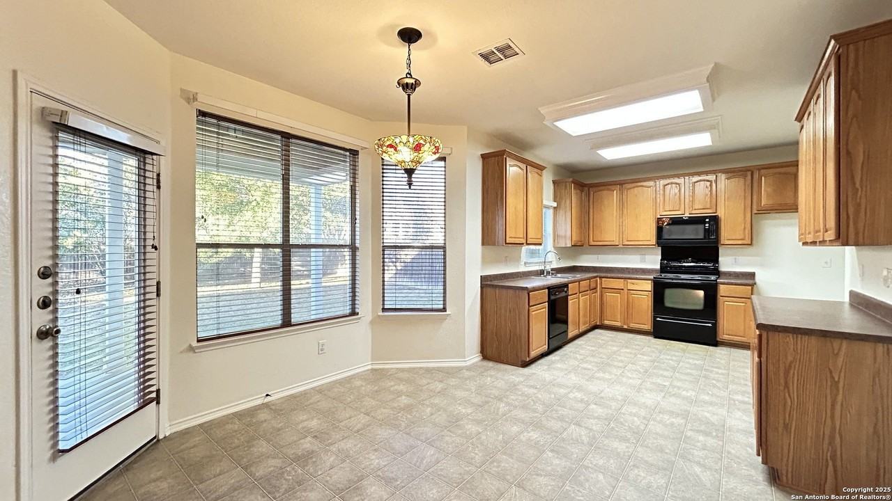 11015 Mustang Spg - Photo 7 of 29