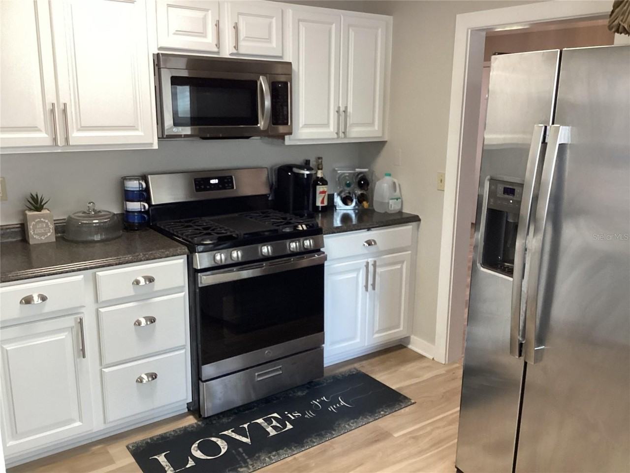 6062 Oak Ridge Ave - Photo 7 of 40