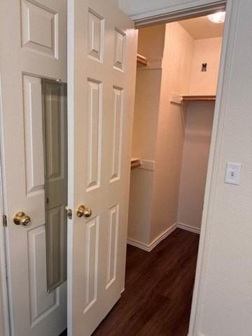 1023 Kajon Cove - Photo 4 of 30