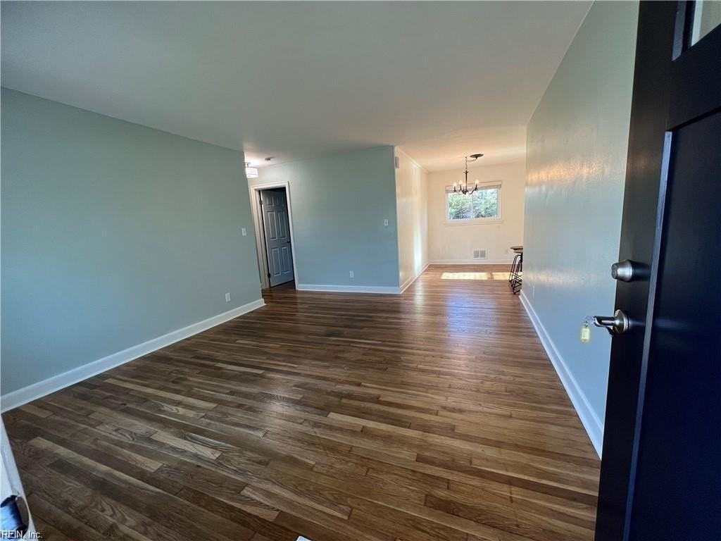 1300 Pineview Ave - Photo 2 of 28