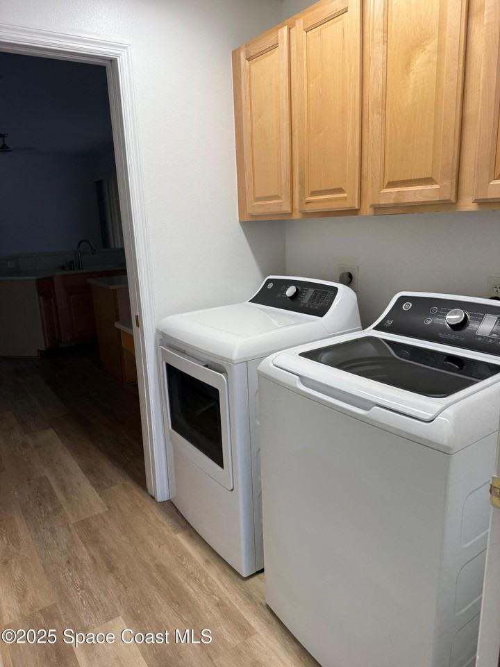 1427 Grand Isle Boulevard - Photo 3 of 20