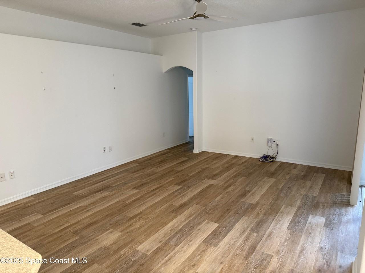 1427 Grand Isle Boulevard - Photo 6 of 20