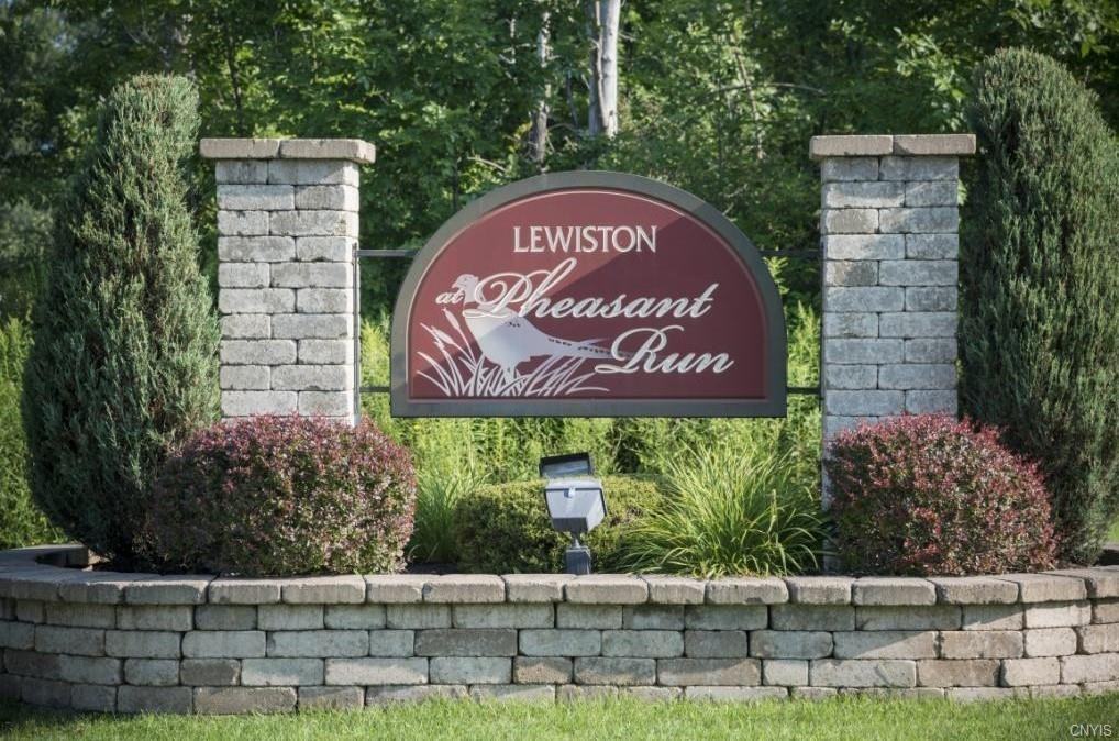 130 Pheasant's Run - Photo 3 of 16