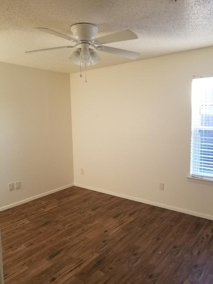 6492 Central Avenue - Photo 3 of 8