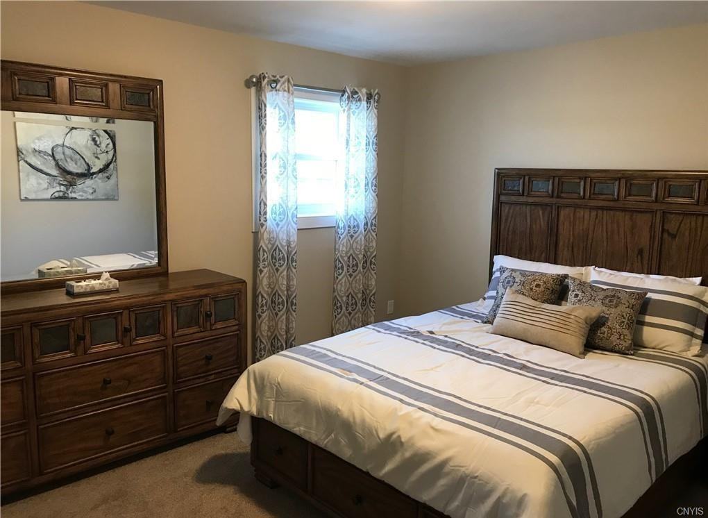 122 Pheasant's Run - Photo 2 of 10