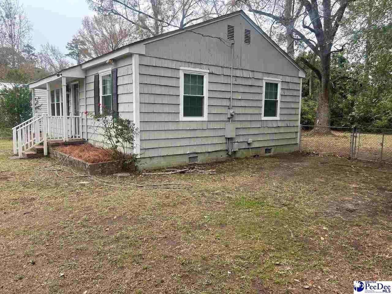 848 Lynwood Drive - Photo 3 of 13