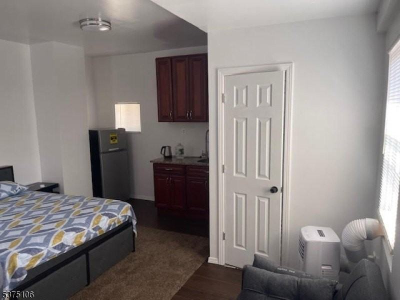 2420 East Edgar Road - Photo 2 of 9