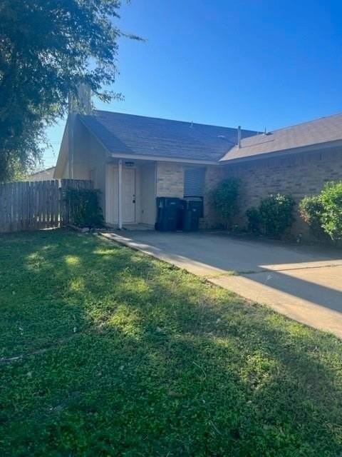 310 Tamara Dr Apt A - Photo 2 of 24