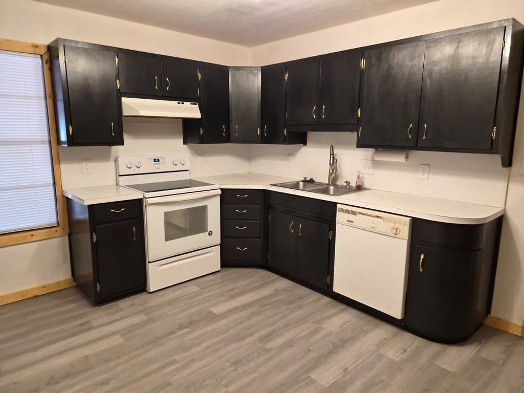 1314 Koberlin Street - Photo 4 of 15