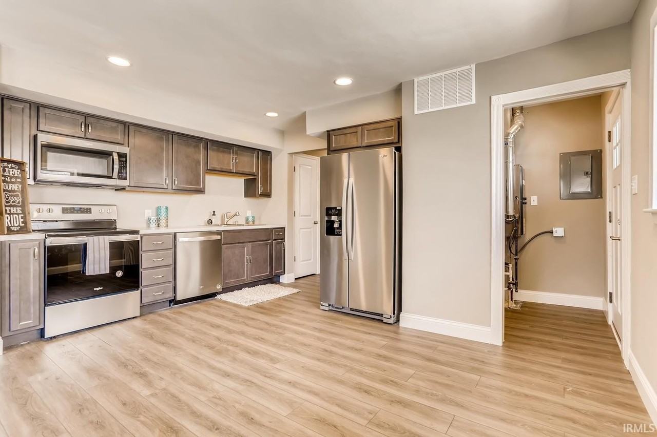 2161 Washington Avenue #A - Photo 7 of 18