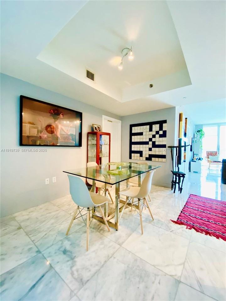 500 Brickell Avenue - Photo 4 of 12