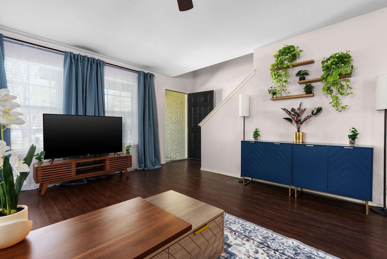 7906 Briarton Drive - Photo 4 of 38