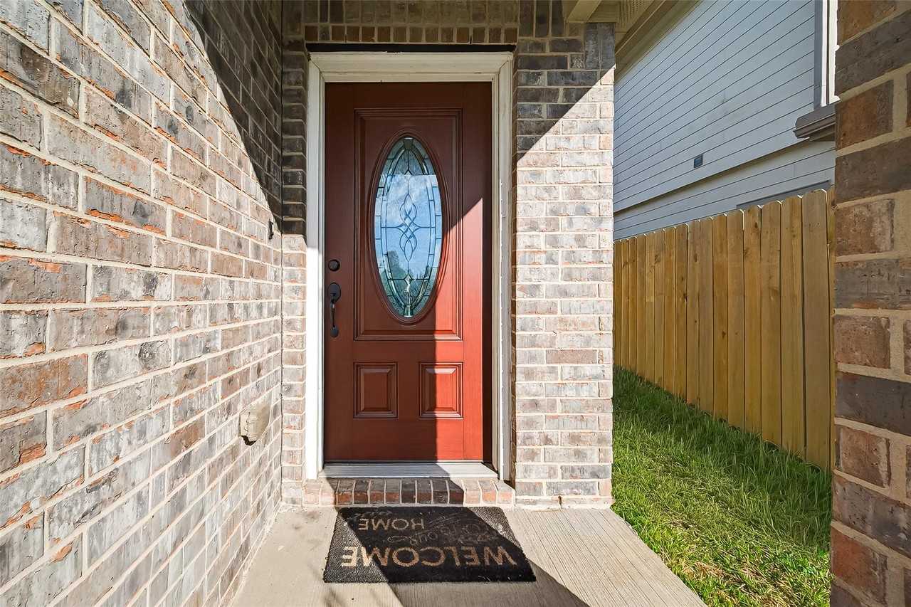 7219 Victorville Drive - Photo 3 of 34