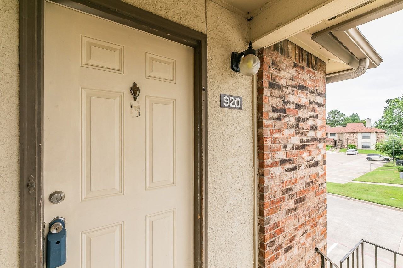 920 Turtle Cv - Photo 4 of 34