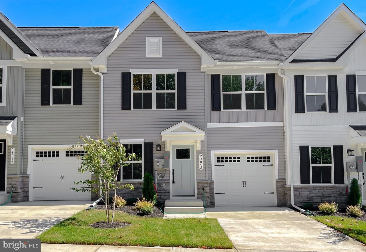 23052 Wetstone Lane ##C - Photo 3 of 35